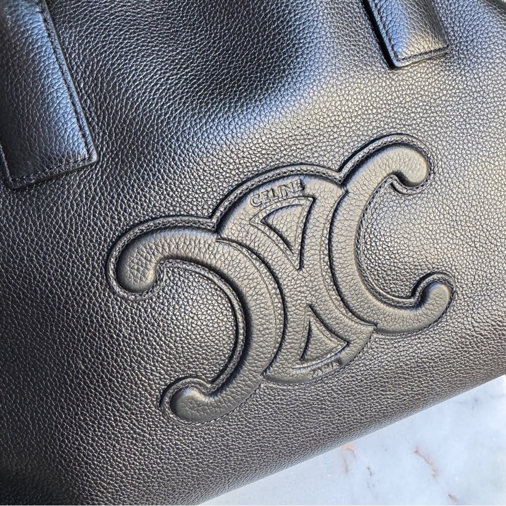 SOLD Celine Pebbled Calf Leather Cabas Drawstring Cuir Triomphe Tote - Picture 4 of 13
